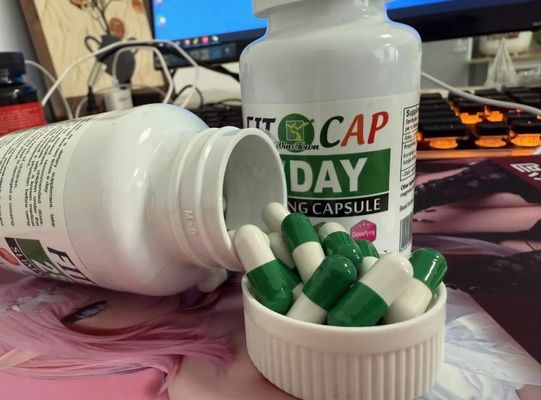 OEM Health Supplement Weight Loss Herbal Extract  Natural slimming Green Tea Slim  soft Capsules